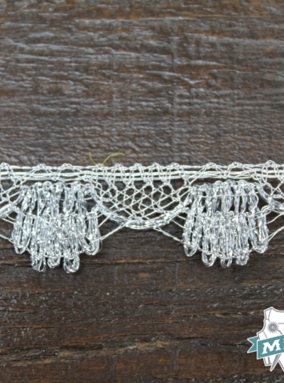 puntilla bolillo color plata