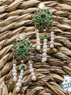 Pendientes de polquillas con esmeraldas